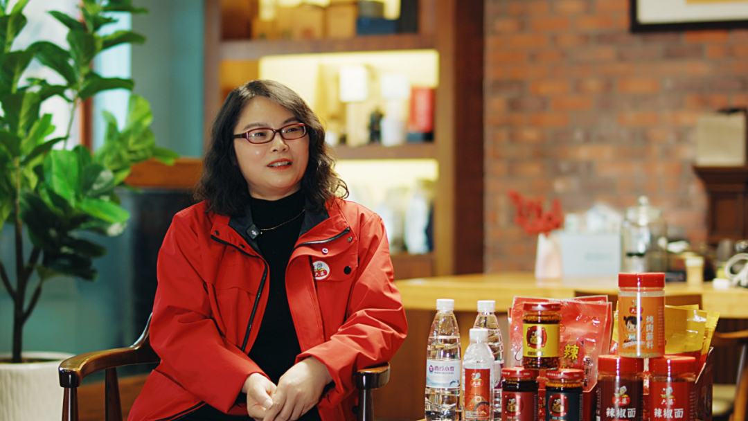 8亿袋一包辣椒面如何成为万能蘸料电子pg游戏六婆：一年销量超过(图5)