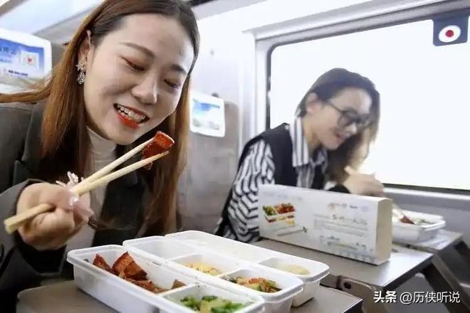 菜正在加速突围未来将成为餐饮新趋势!pg电子入口外卖时代或将终结?预制(图7) 菜正在加速突围未来将成为餐饮新趋势!pg电子入口外卖时代或将终结?预制(图7)